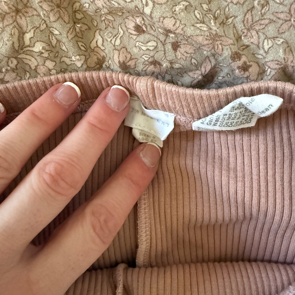 Girl’s Spring Bundle - Picture 6 of 7